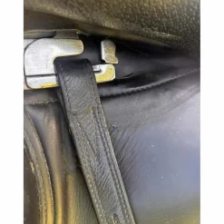 Selle de dressage 16’5