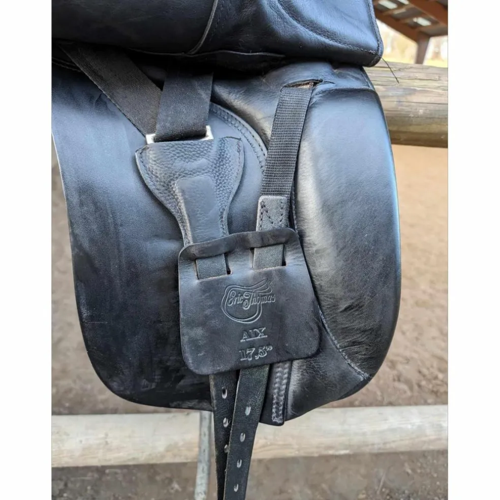 Selle de dressage 17.5