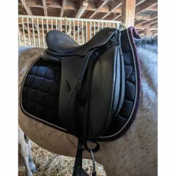 Selle de dressage 17.5