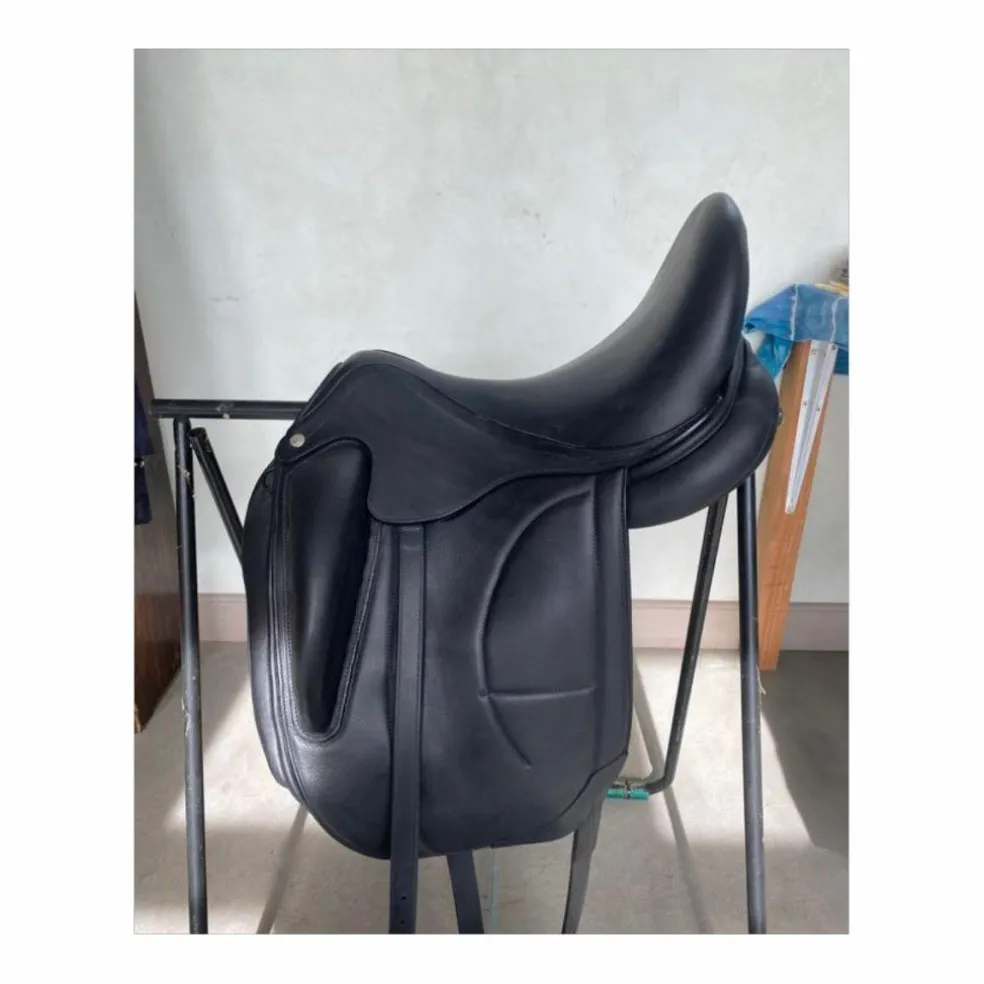 selle de dressage 17' Arion HST 2023