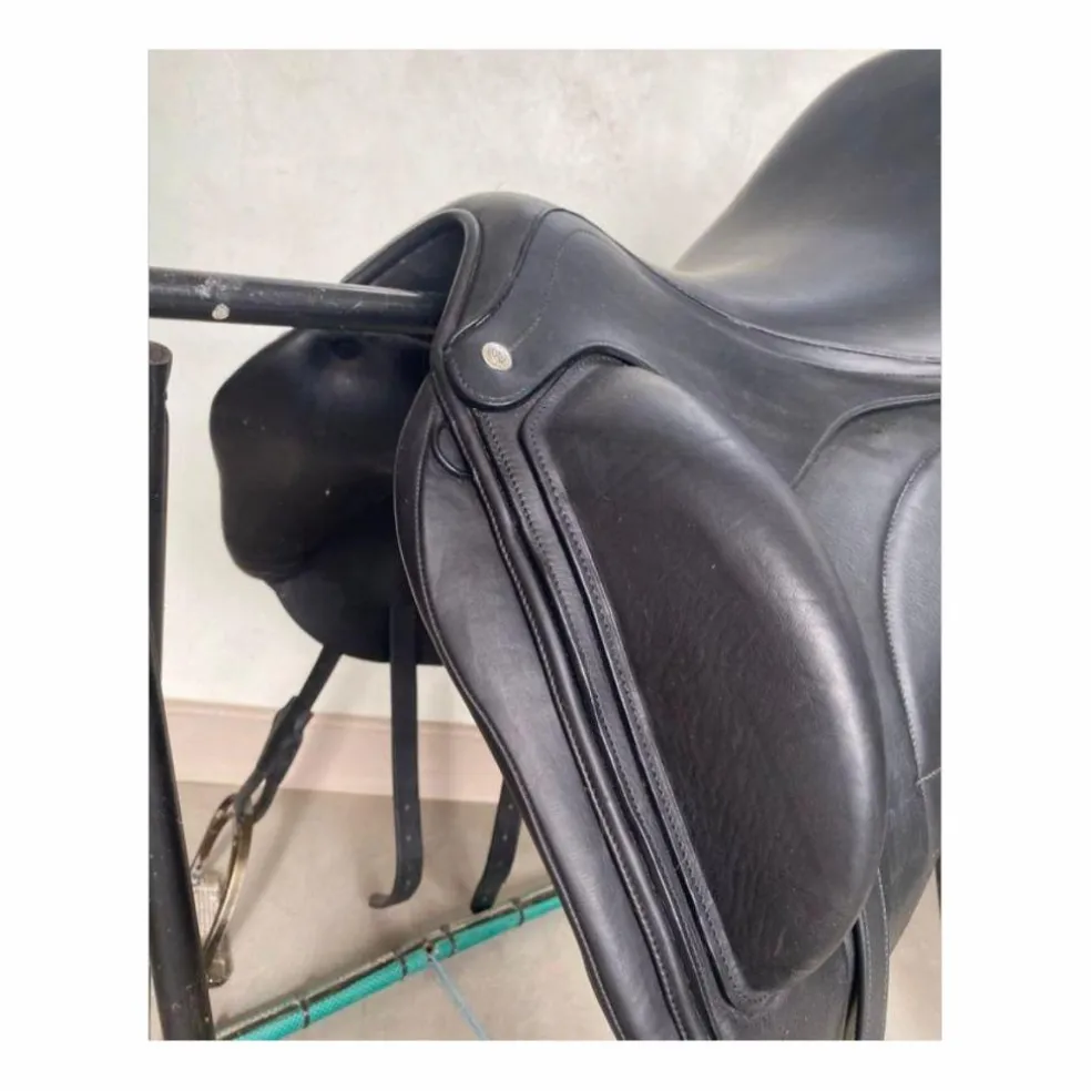 selle de dressage 17' Arion HST 2023