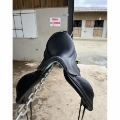Selle de dressage 18 pouces