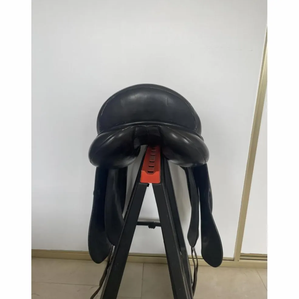 Selle de Dressage - Suprême 17,5