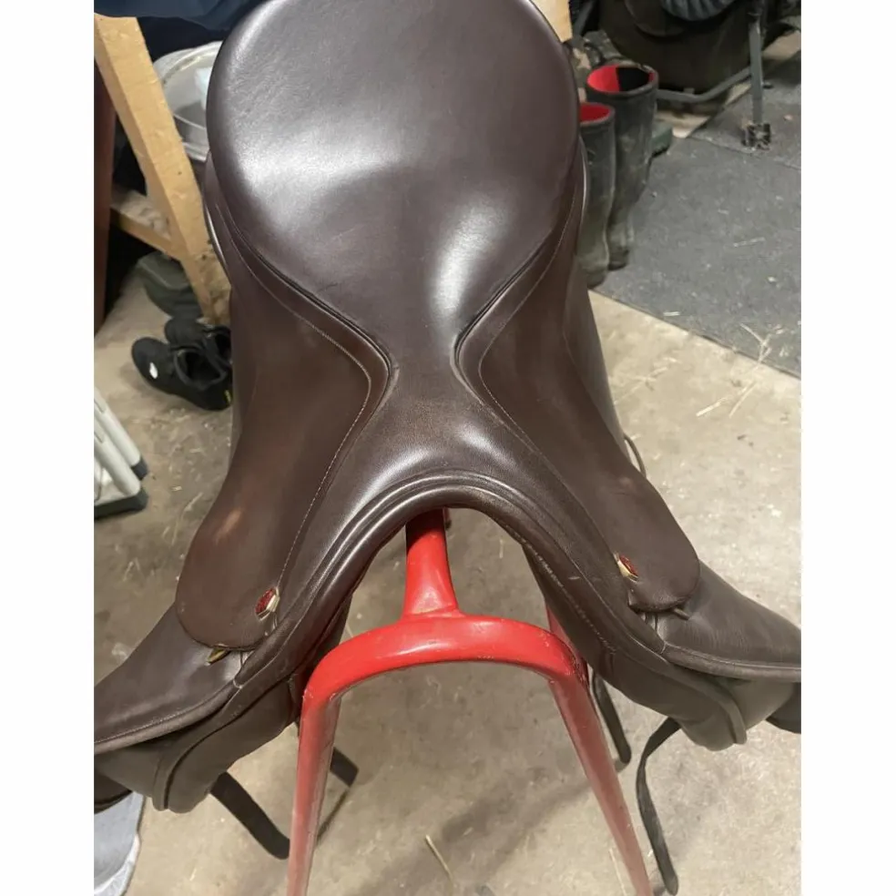 Selle de dressage Albion