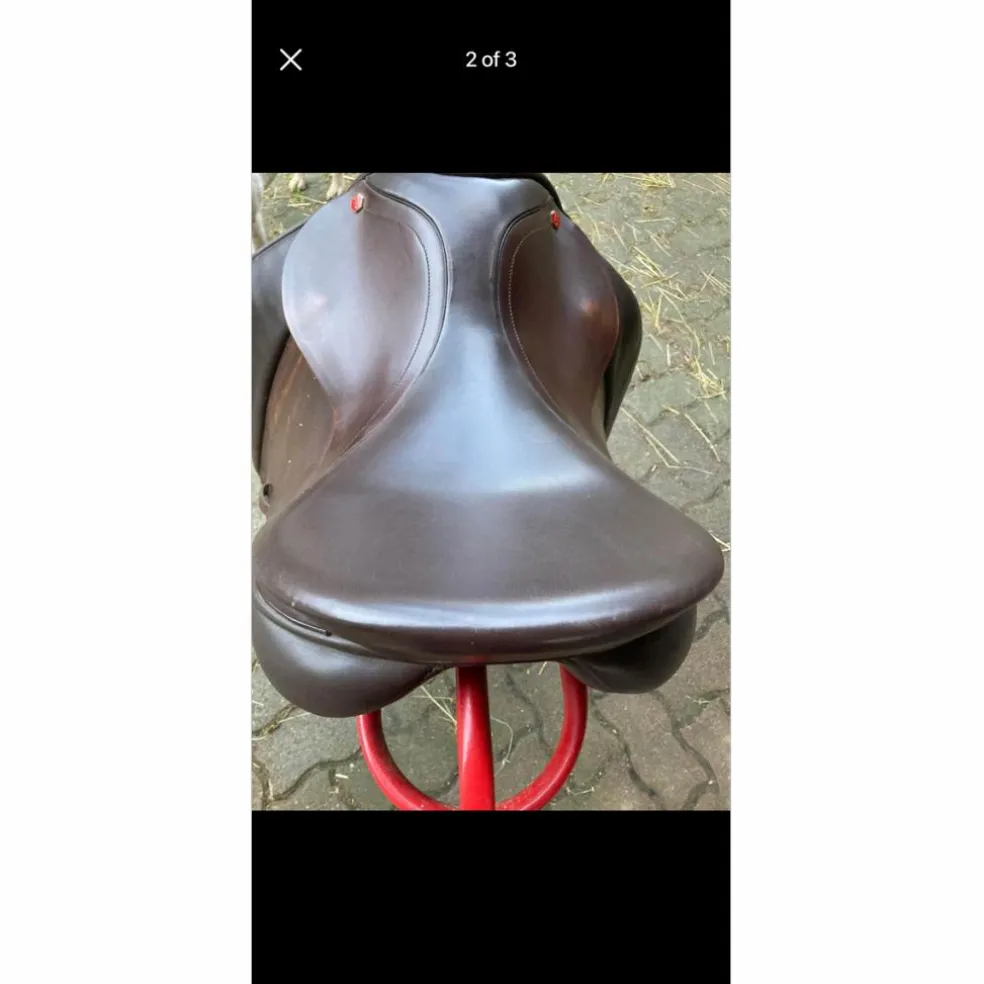 Selle de dressage Albion