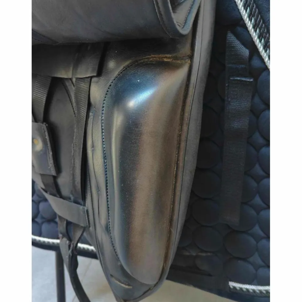 Selle de dressage Albion 17.5'