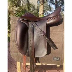 Selle de dressage Amerigo Vega 17 pouces