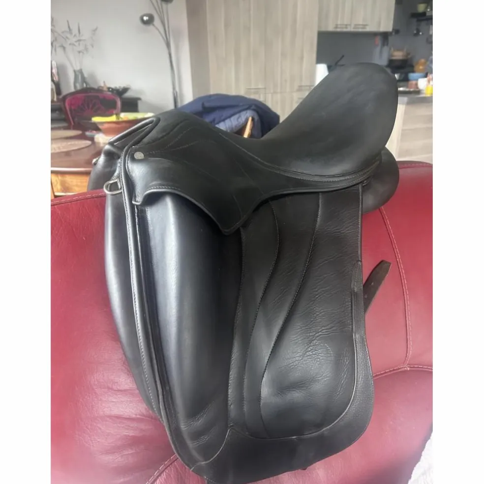 Selle de dressage antares