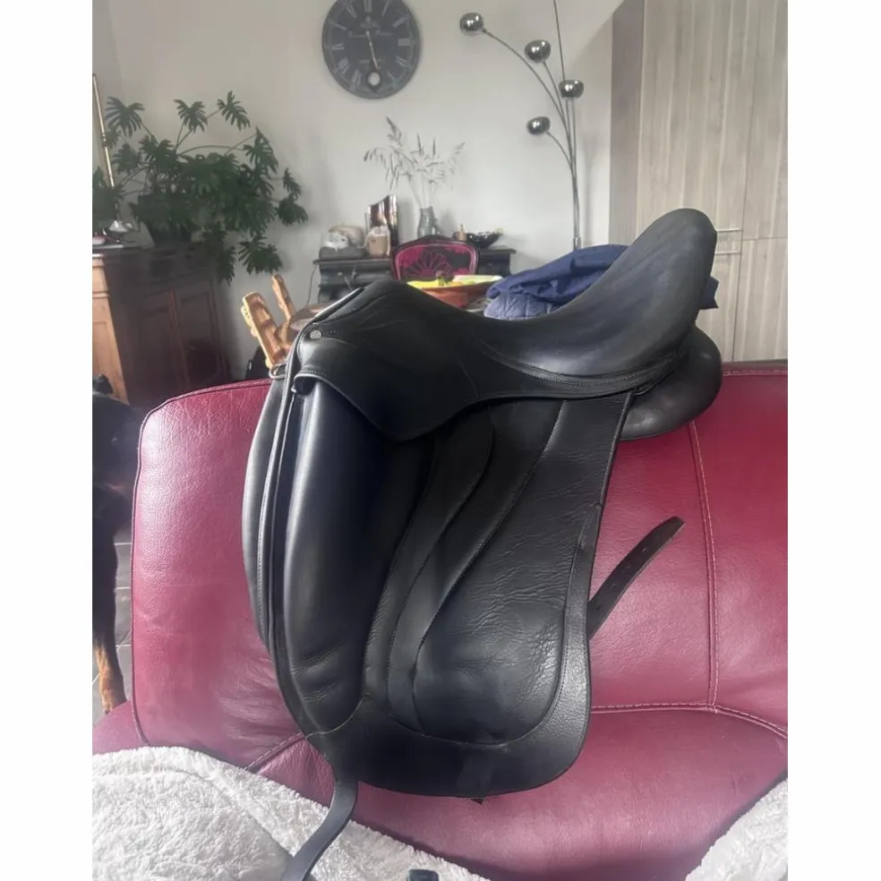 Selle de dressage antares