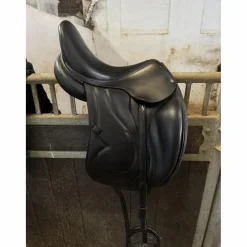 Selle de dressage Antares
