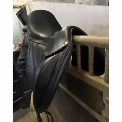 Selle de dressage Antares
