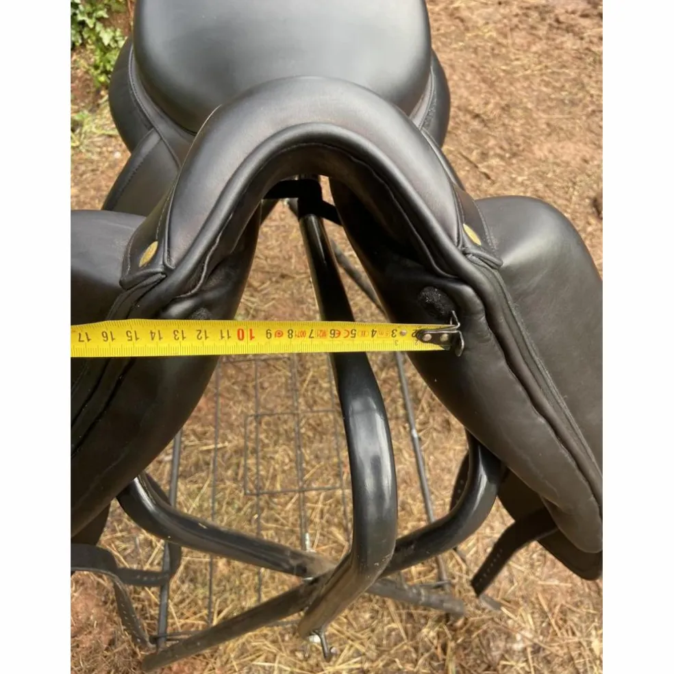 Selle de dressage Aulion 18’ neuve