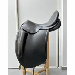 Selle de dressage Aulion 17”