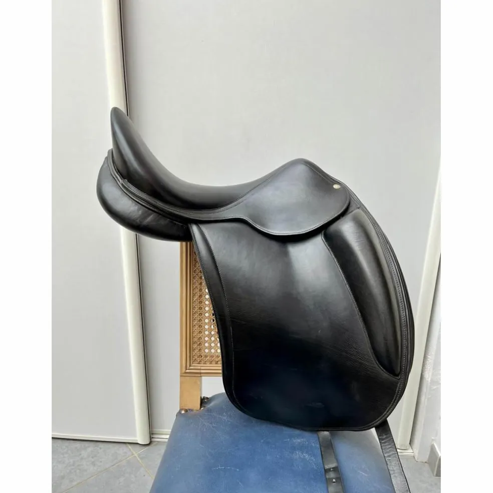 Selle de dressage Aulion 17”