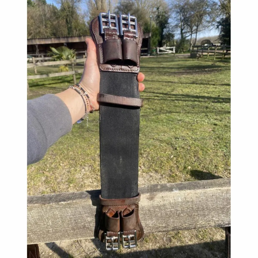 Selle de dressage butet