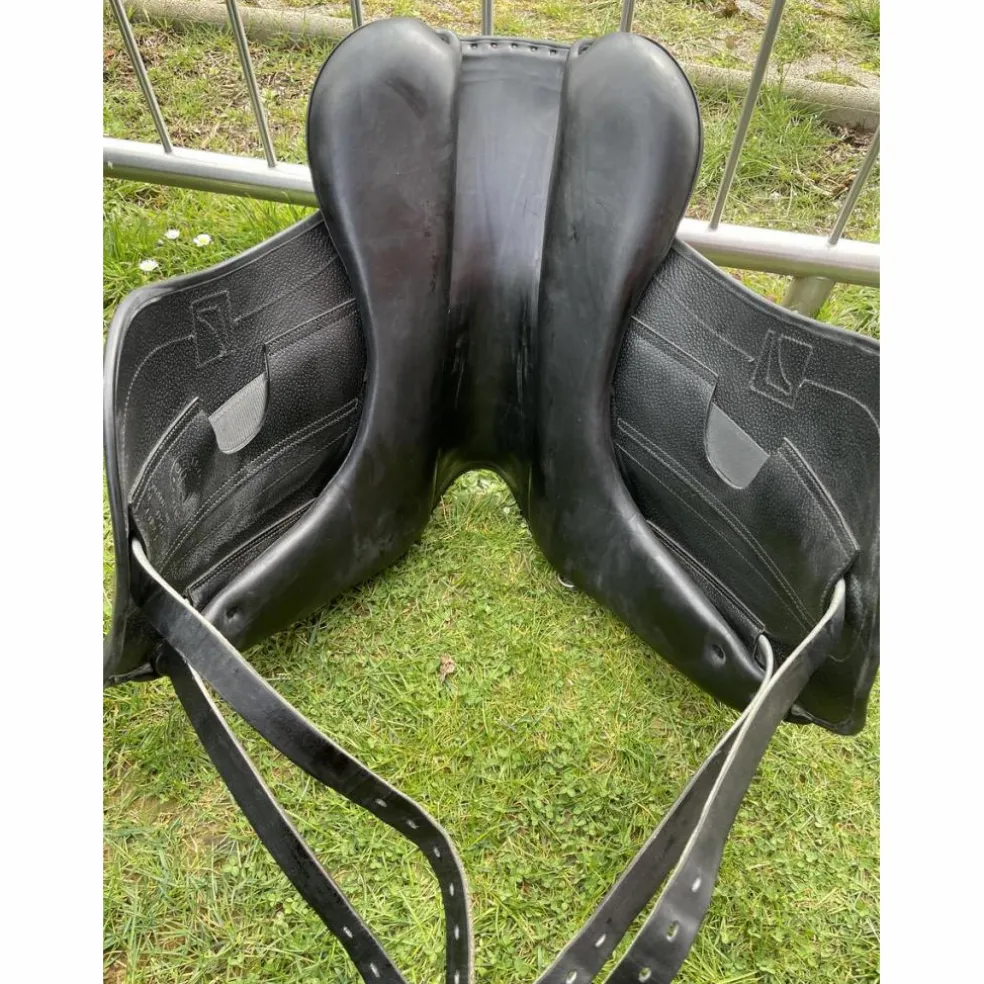 Selle de dressage Childeric