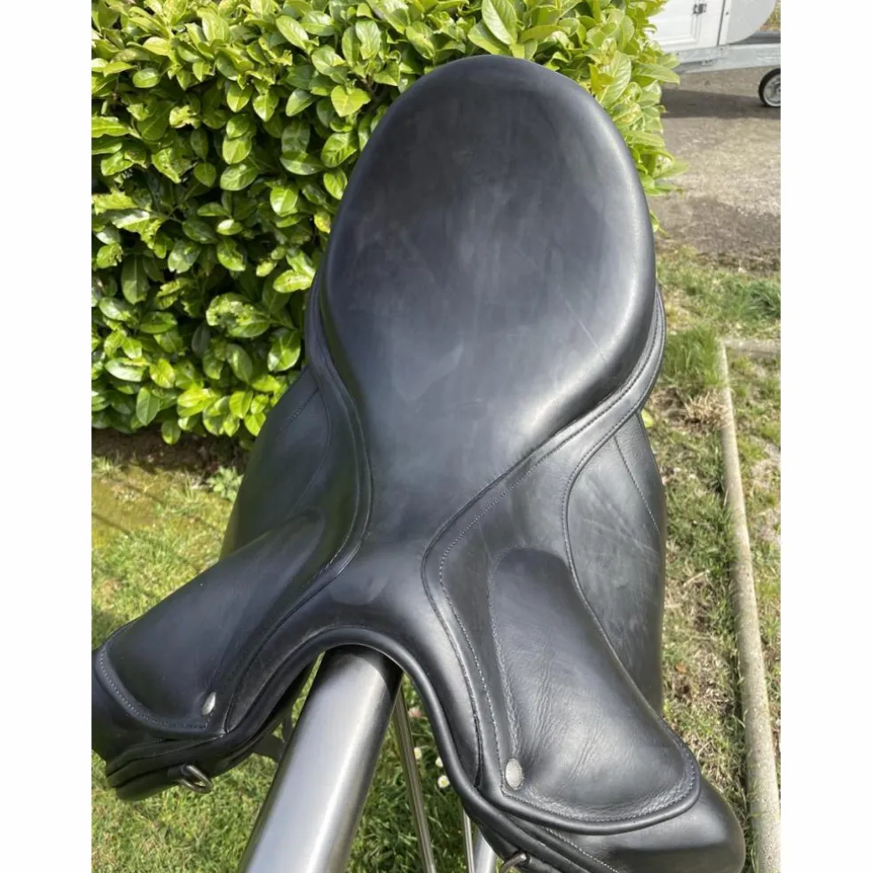 Selle de dressage Childeric