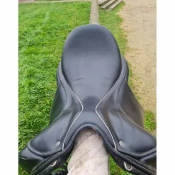 Selle de dressage Childeric