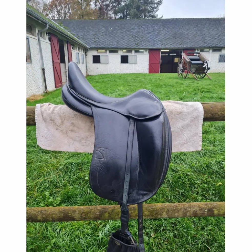 Selle de dressage Childeric