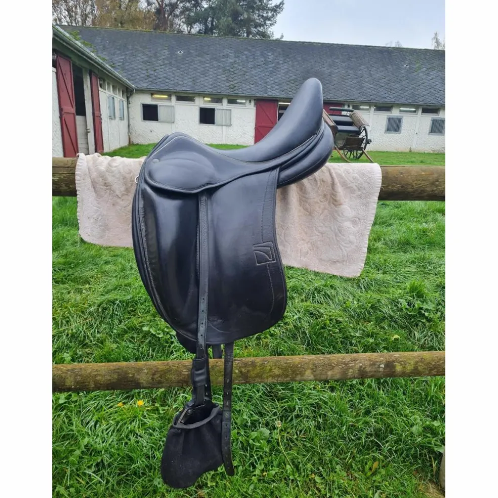 Selle de dressage Childeric
