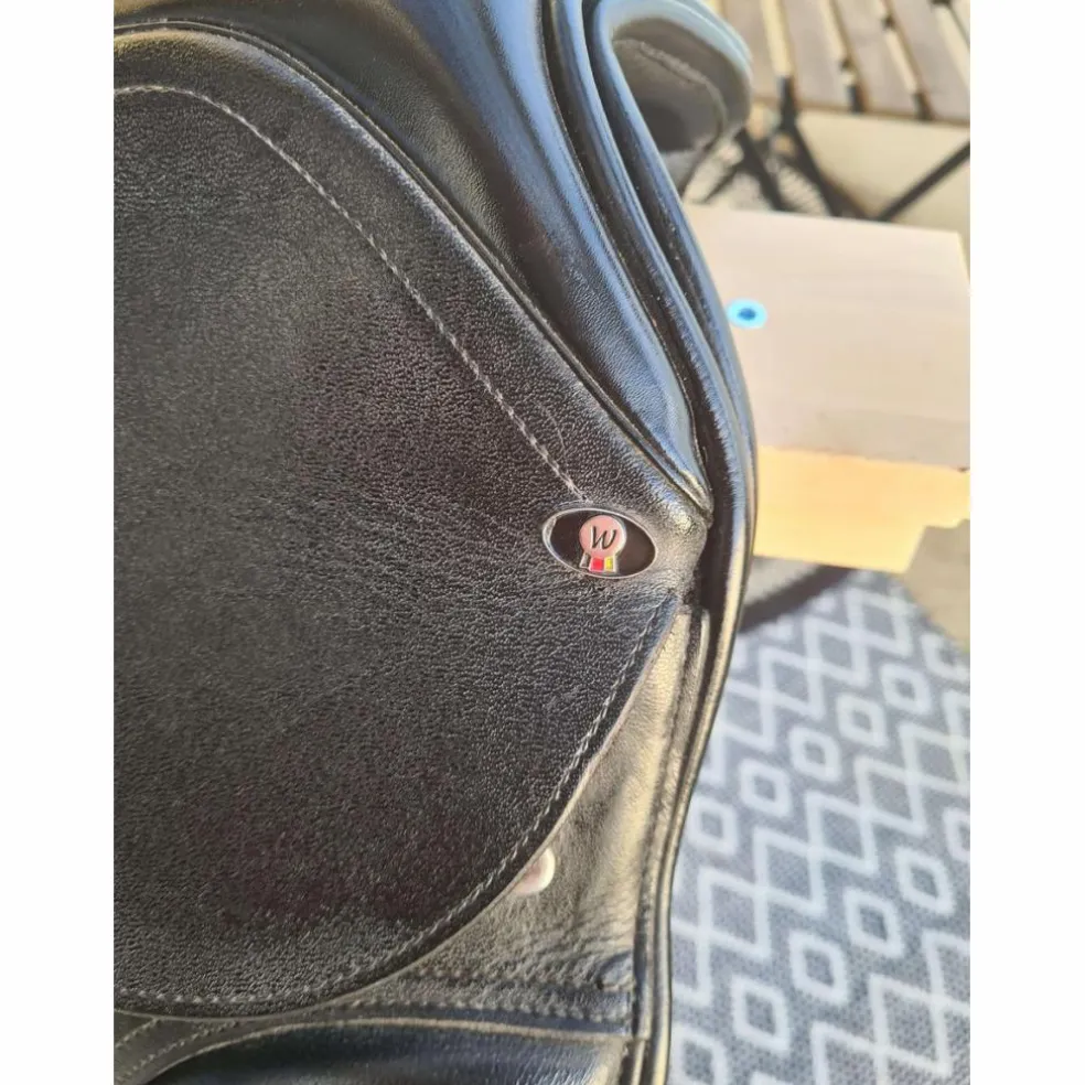 selle de dressage cuir