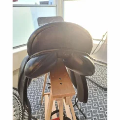 selle de dressage cuir