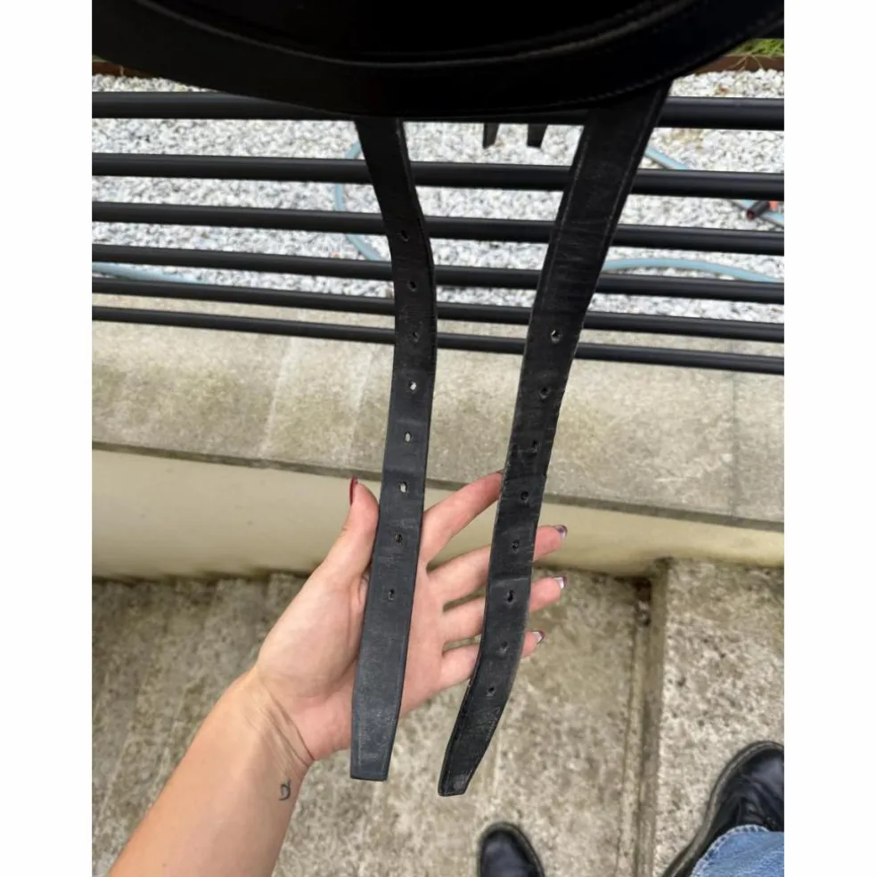 Selle de dressage CWD
