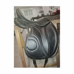 Selle de dressage Devoucoux Loreak – 2017 – 17,5" / Quartiers 3A – Très bon état