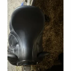 Selle de dressage Devoucoux