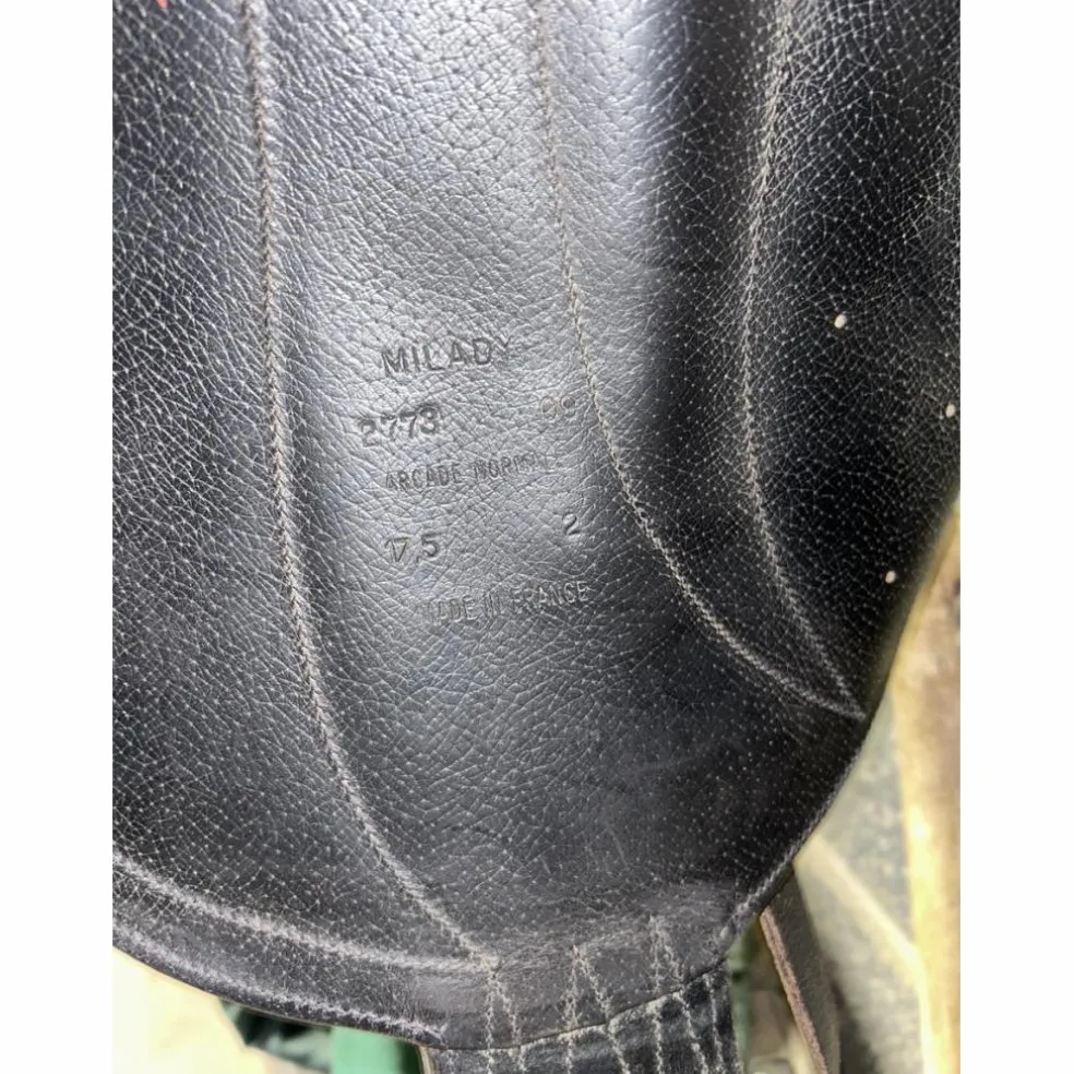 Selle de dressage devoucoux