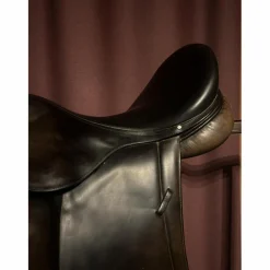 Selle de dressage Devoucoux