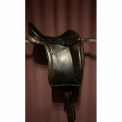 Selle de dressage Devoucoux