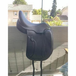 Selle de dressage DTA