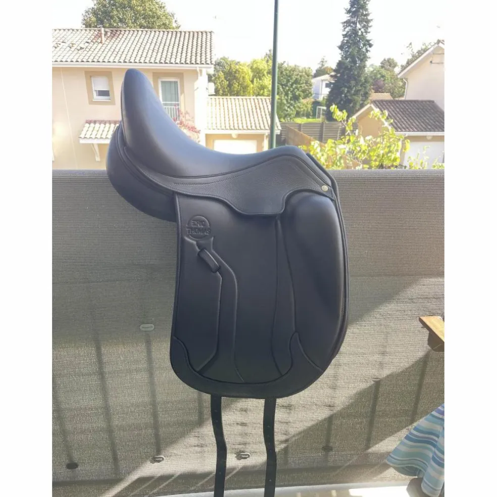 Selle de dressage DTA