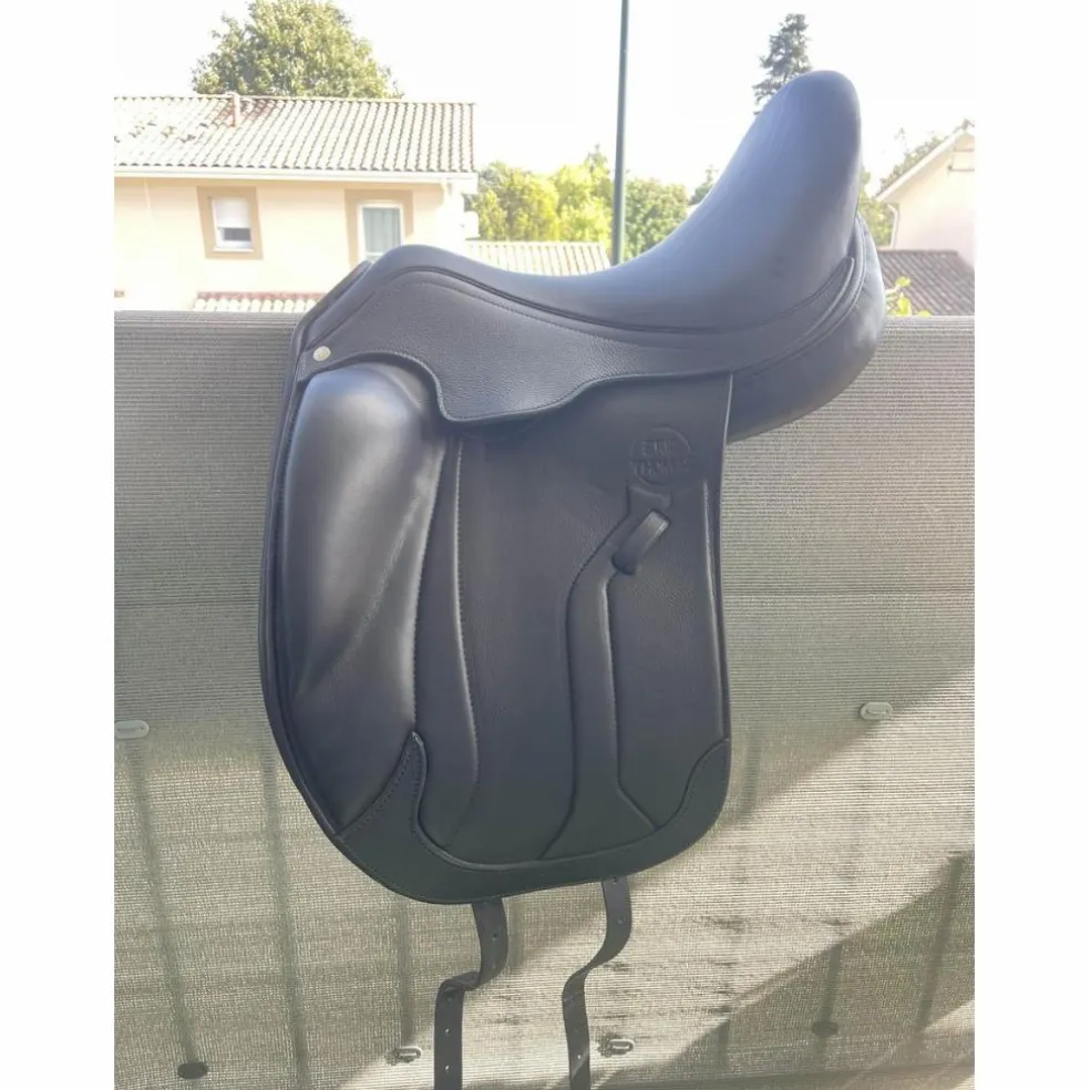 Selle de dressage DTA