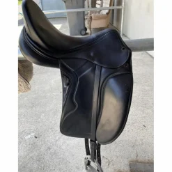 selle de dressage EQUILINE
