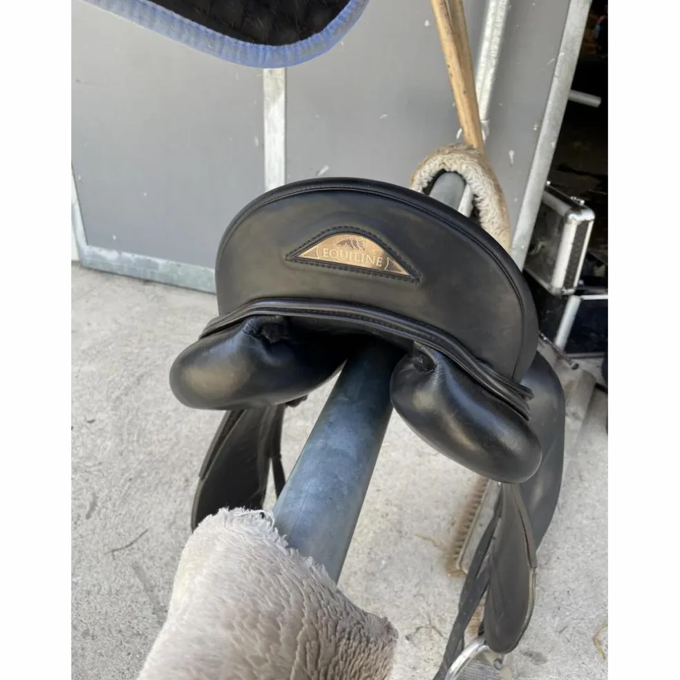 selle de dressage EQUILINE