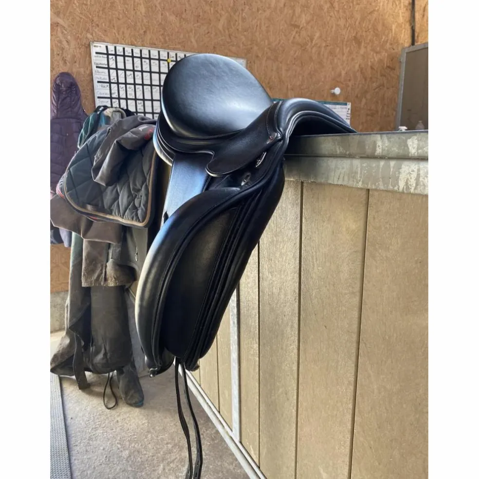 Selle de dressage Erreplus 17,5’