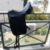 Selle de dressage et bride en cuir noir