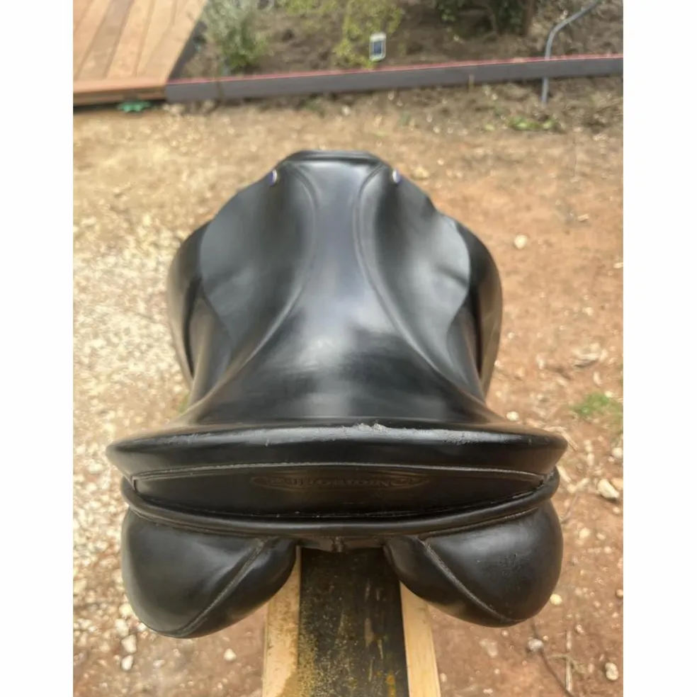 Selle de dressage Euroriding 17,5" très bon état
