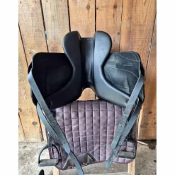 Selle de dressage Forestier Aachen II – 2021 – 16,5 pouces