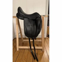 Selle de dressage Forestier