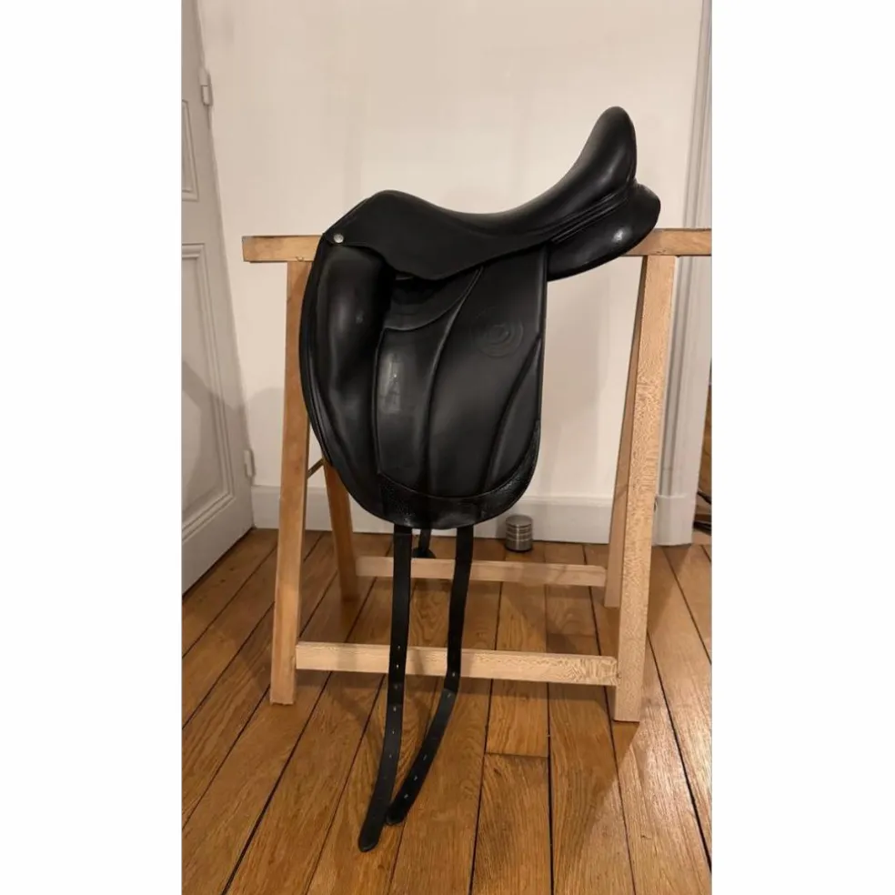 Selle de dressage Forestier