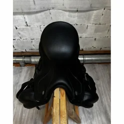 Selle de dressage Ikonic