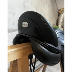 Selle de dressage Ikonic
