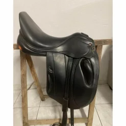 Selle de dressage Jean Luc Maurel 18’