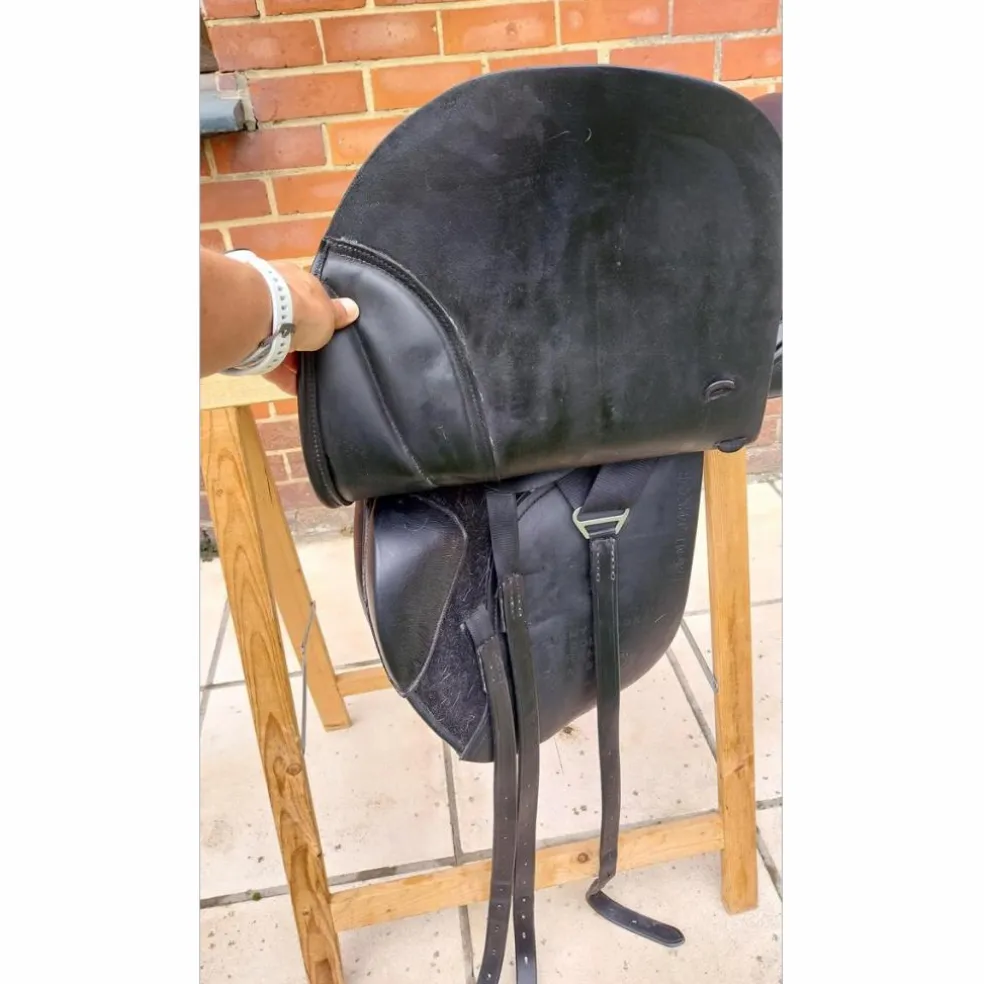 Selle de dressage Jeremy Rudge