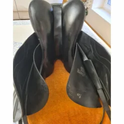 SELLE DE DRESSAGE KINGSLEY