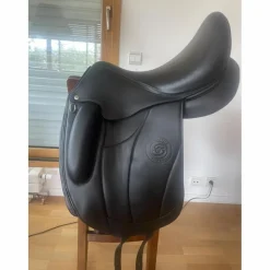 Selle de dressage noire Forestier (Aachen)