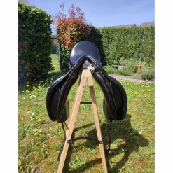Selle de dressage Omega Line 17